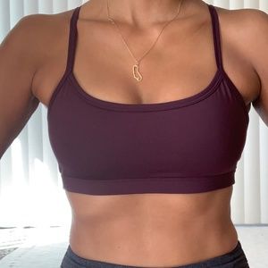 GapFit Sculpt Revolution Sports Bra